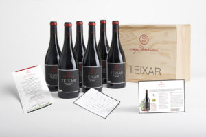 Wooden box of Teixar +  àmfora +  rosat + macabeu + Boig x tu + empelts